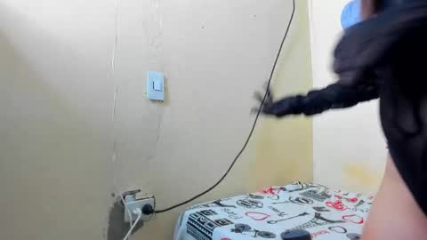 Snapshot of ixchell_dewei chatting on 11-02-25, 04:04 ixchell_dewei online show from 11-02-25, 04:04