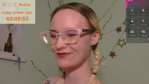 Snapshot of ixsi chatting on 06-13-26, 01:25 Nina online show from 06-13-26, 01:25