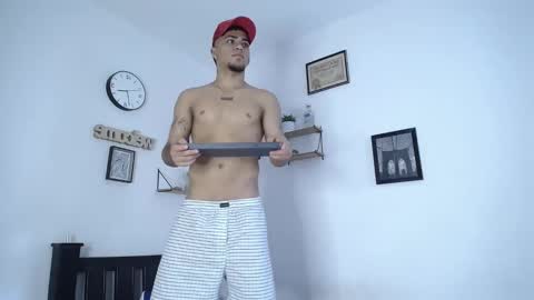 izaack online show from 03-11-25, 08:31