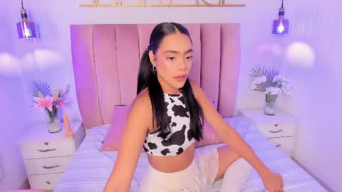Izan Thorne online show from 06-22-26, 08:06