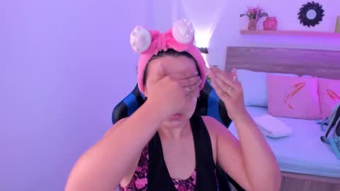 Iza online show from 09-29-25, 12:54