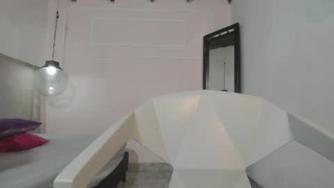 izelevans online show from 04-05-26, 10:56