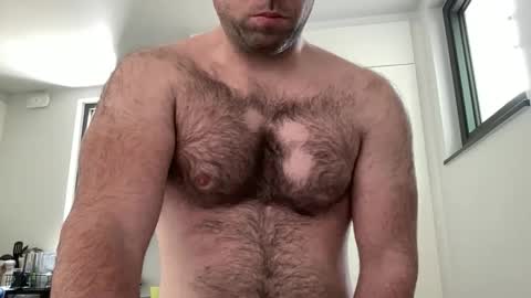 Snapshot of izylduur chatting on 04-21-26, 10:32 Izylduur online show from 04-21-26, 10:32