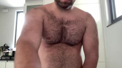 Snapshot of izylduur chatting on 08-04-26, 07:44 Izylduur online show from 08-04-26, 07:44