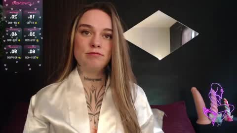 Lia online show from 04-20-26, 03:26