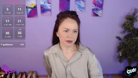 Queen of nylon  Victoria online show from 02-01-25, 05:28