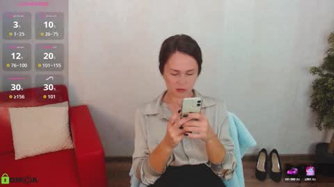 Queen of nylon  Victoria online show from 09-15-25, 05:18