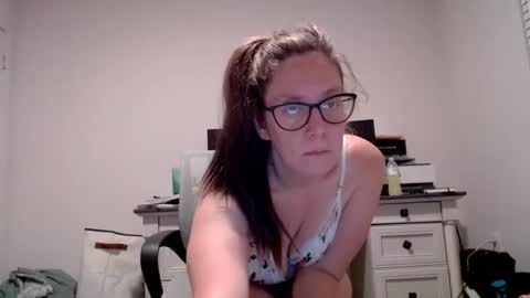 Snapshot of izzynoela chatting on 09-10-25, 02:44 izzynoela online show from 09-10-25, 02:44