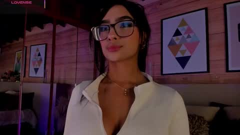 izzywild1 online show from 09-26-25, 10:41