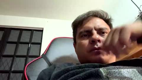 j0shua70 online show from 02-18-26, 08:32