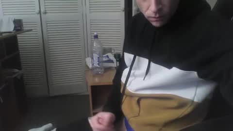 Snapshot of j3rkz chatting on 01-20-25, 03:28 J3RKZ online show from 01-20-25, 03:28