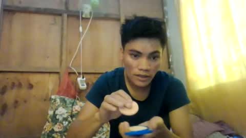 Snapshot of j573761 chatting on 06-16-26, 02:36 j573761 online show from 06-16-26, 02:36