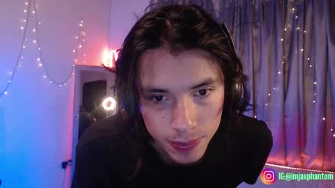 Hey im Jaxxxon check my info     online show from 10-16-25, 09:21