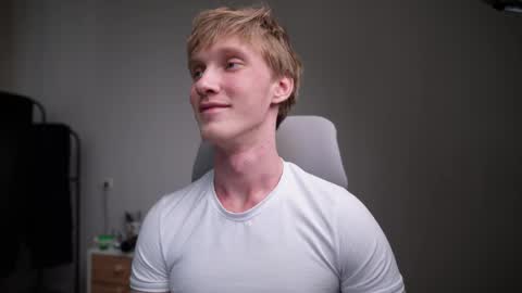 Danny online show from 04-08-26, 04:56