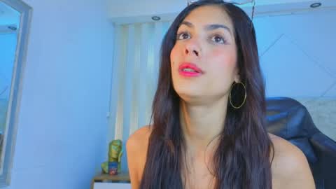 j_belle_ online show from 04-03-26, 01:42