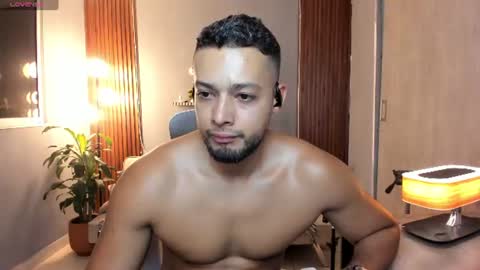 Calix  Independient model Insta and twt Calixsnake online show from 07-17-26, 11:31