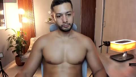 Calix  Independient model Insta and twt Calixsnake online show from 07-31-26, 01:05