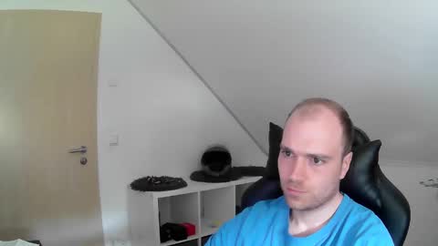 Snapshot of j_german783377 chatting on 04-25-26, 07:44 here4y online show from 04-25-26, 07:44