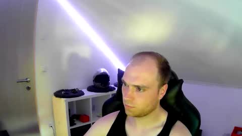 Snapshot of j_german783377 chatting on 06-09-26, 06:19 here4y online show from 06-09-26, 06:19