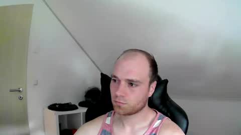 Snapshot of j_german783377 chatting on 06-14-26, 10:06 here4y online show from 06-14-26, 10:06