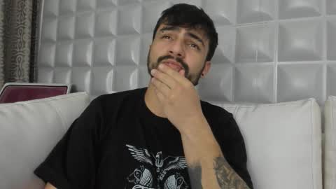 Snapshot of jack_daniel__ chatting on 11-04-25, 06:18 JACK DANIEL online show from 11-04-25, 06:18