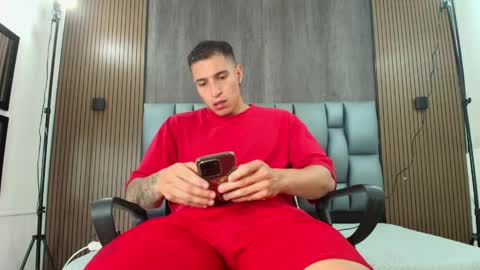 JACK PERGURTSON online show from 04-08-26, 10:37