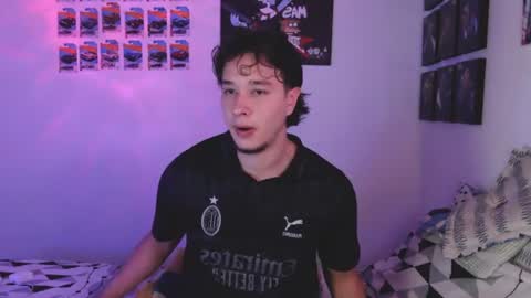 Snapshot of jack_walker190 chatting on 07-12-26, 04:36 J online show from 07-12-26, 04:36
