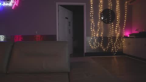 Snapshot of jackandjill chatting on 10-06-25, 06:27 JackJill online show from 10-06-25, 06:27