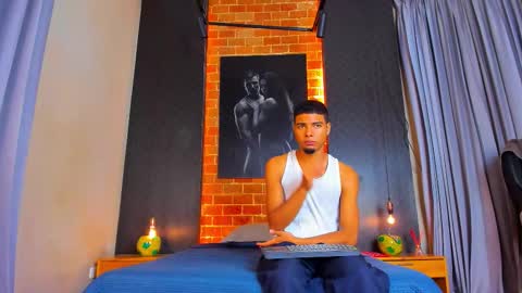 Snapshot of jackandjoes chatting on 11-10-25, 03:05 Jack and Joes online show from 11-10-25, 03:05