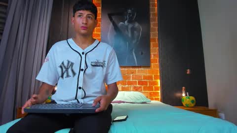 Snapshot of jackandjoes chatting on 12-17-25, 03:23 Jack and Joes online show from 12-17-25, 03:23