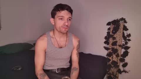 Snapshot of jackdesfeux chatting on 09-28-25, 02:39 Jack  online show from 09-28-25, 02:39