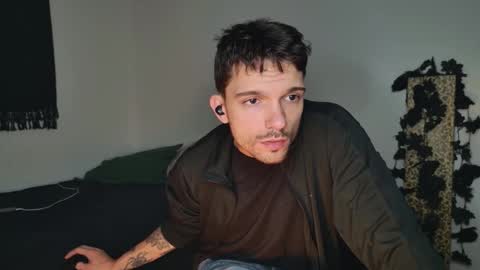 Snapshot of jackdesfeux chatting on 10-11-25, 03:39 Jack  online show from 10-11-25, 03:39