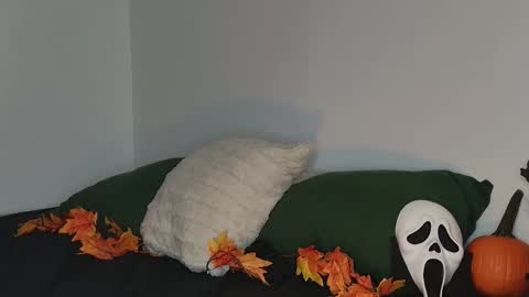 Jack  online show from 10-31-25, 03:40