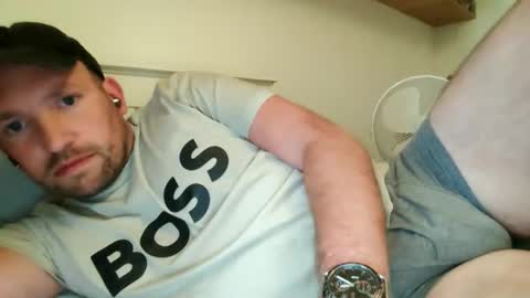 Snapshot of jackhillman3110 chatting on 06-05-26, 04:35 jackhillman3110 online show from 06-05-26, 04:35