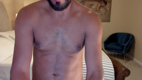 Snapshot of jackmasterxx chatting on 01-08-25, 01:32 Jacker Grayson online show from 01-08-25, 01:32