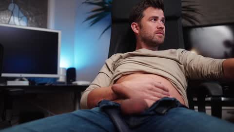 Snapshot of jackoffdude85 chatting on 12-21-24, 07:35 Colten Carter online show from 12-21-24, 07:35