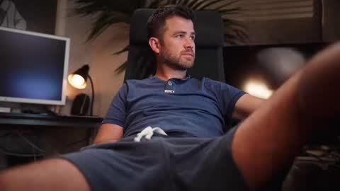 Snapshot of jackoffdude85 chatting on 09-29-25, 04:06 Colten Carter online show from 09-29-25, 04:06