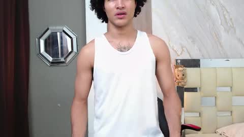 Snapshot of jackson_cr7 chatting on 04-28-26, 04:28 JAKSON online show from 04-28-26, 04:28