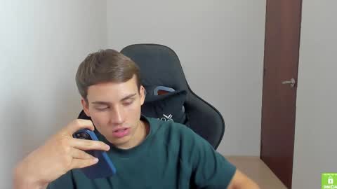 Snapshot of jackson_millers chatting on 03-06-25, 01:27 Jack online show from 03-06-25, 01:27