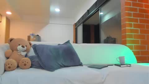 Snapshot of jackson_wayne__ chatting on 05-16-26, 11:57 Jackson Wayne online show from 05-16-26, 11:57