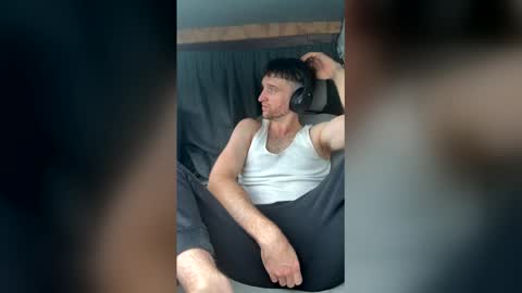 Snapshot of jacksonbutts chatting on 05-08-26, 12:27 jacksonbutts online show from 05-08-26, 12:27