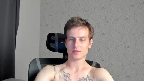 Snapshot of jacksonvox chatting on 06-06-26, 07:40 Nikolay online show from 06-06-26, 07:40