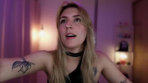Snapshot of jacky_croft chatting on 05-15-26, 01:56 Linda Sofia help me get to 100 thumbs up online show from 05-15-26, 01:56