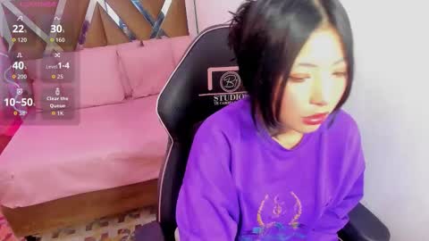 Snapshot of jackye_tay chatting on 09-17-25, 11:45 JACKYE online show from 09-17-25, 11:45