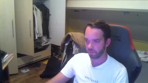 Snapshot of jackynee chatting on 08-09-26, 05:40 Jack online show from 08-09-26, 05:40