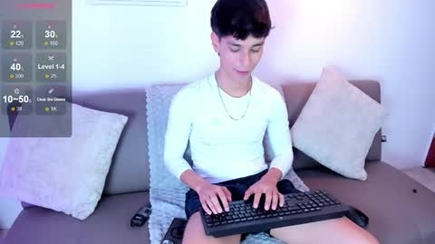 Snapshot of jacob_colliins chatting on 05-29-26, 03:04 jacob_colliins online show from 05-29-26, 03:04
