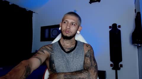 Michael Caicedo online show from 02-12-25, 03:18