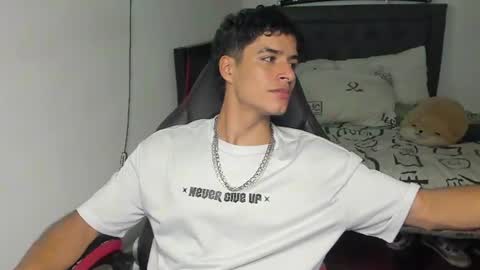 Snapshot of jacobbakerr chatting on 06-10-26, 05:07 Jacobbakerr online show from 06-10-26, 05:07