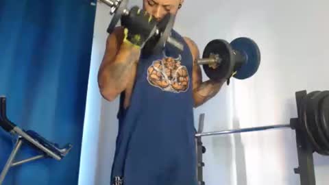 Snapshot of jacobjamess chatting on 12-18-24, 01:12 jacobjamess online show from 12-18-24, 01:12