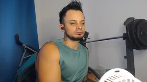 Snapshot of jacobjamess chatting on 12-31-24, 12:46 jacobjamess online show from 12-31-24, 12:46